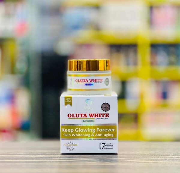 dLady Gluta White Day Cream